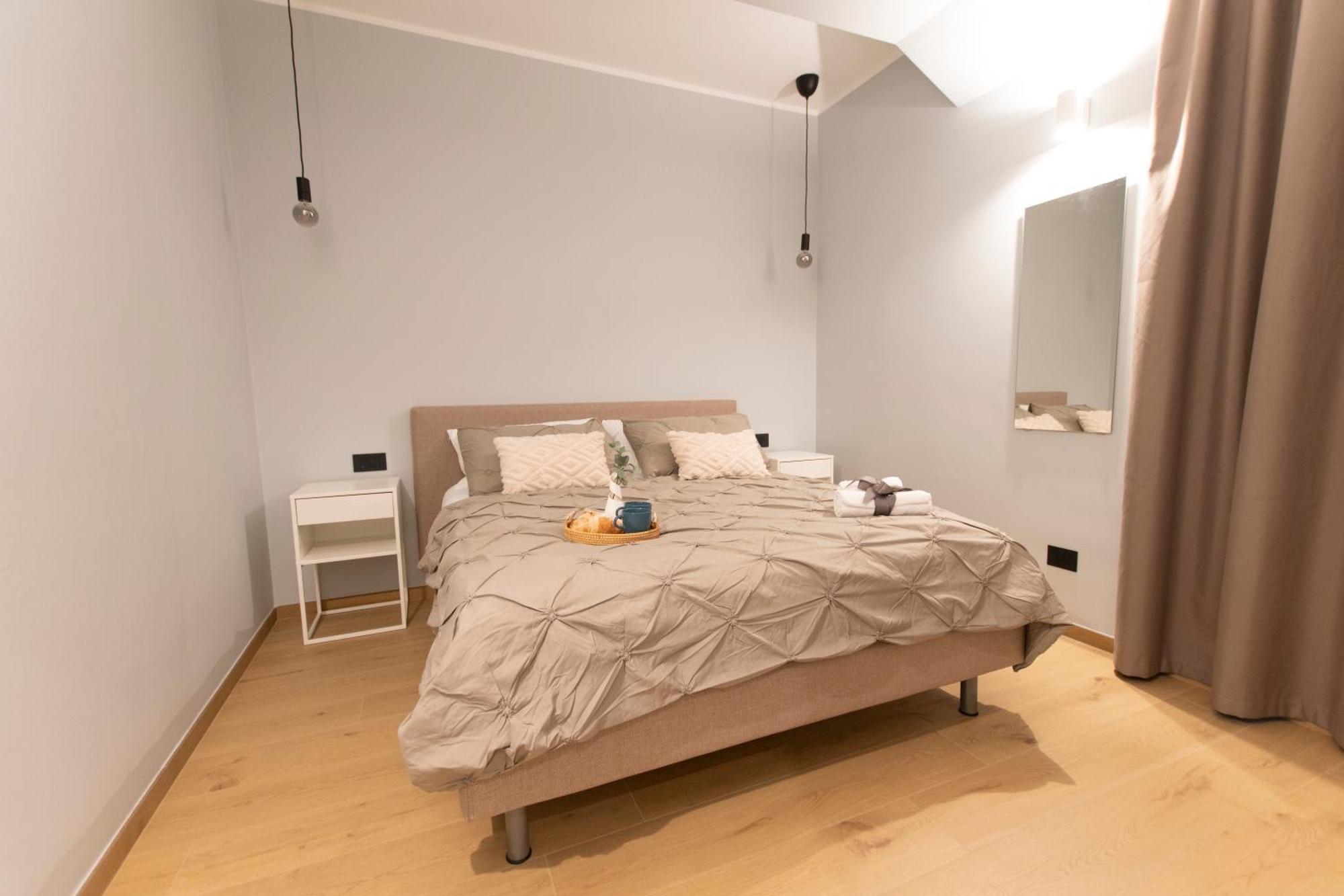 Ihost Luxury -Private Parking- Plana 4 Apartment Milan Exterior photo
